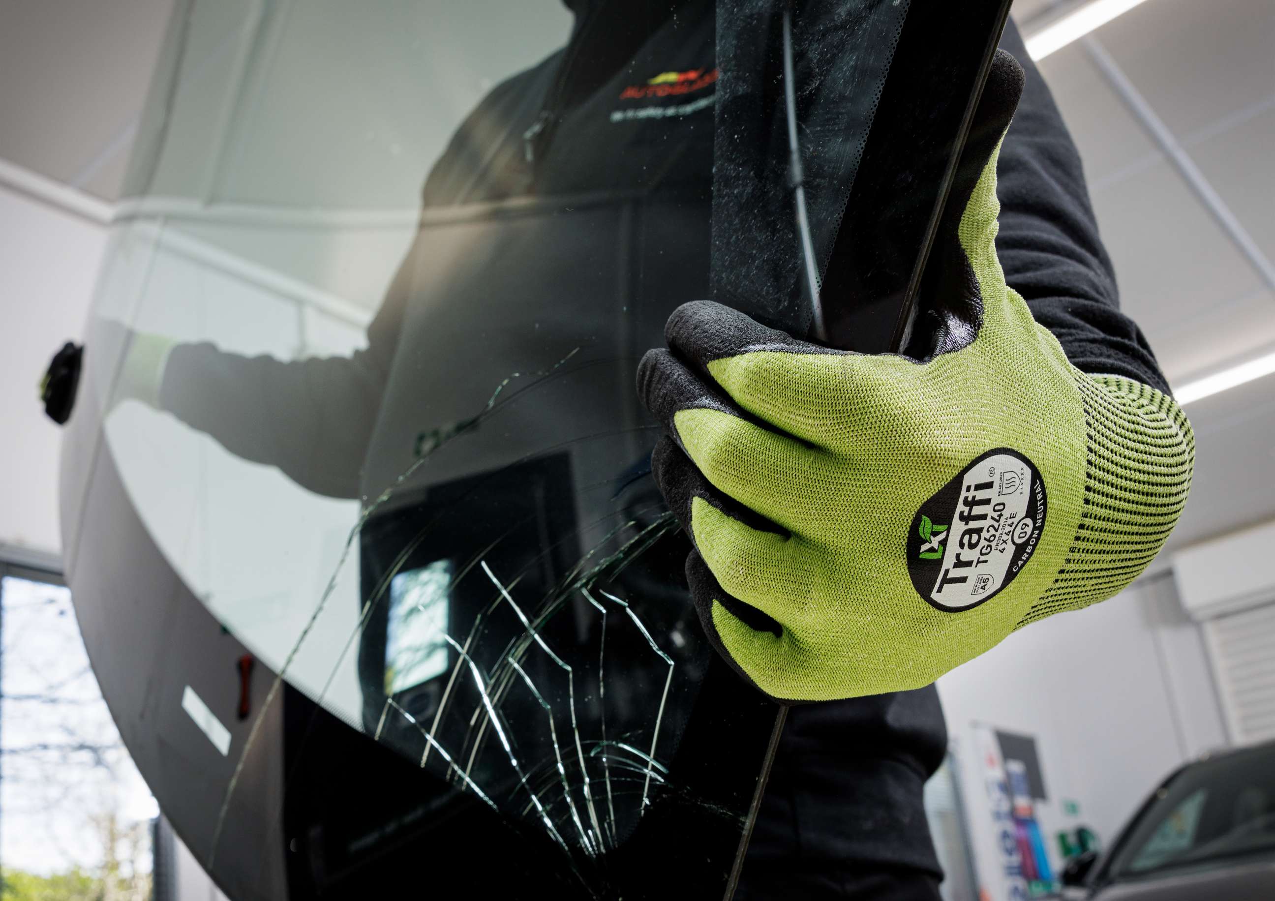 Safety gloves